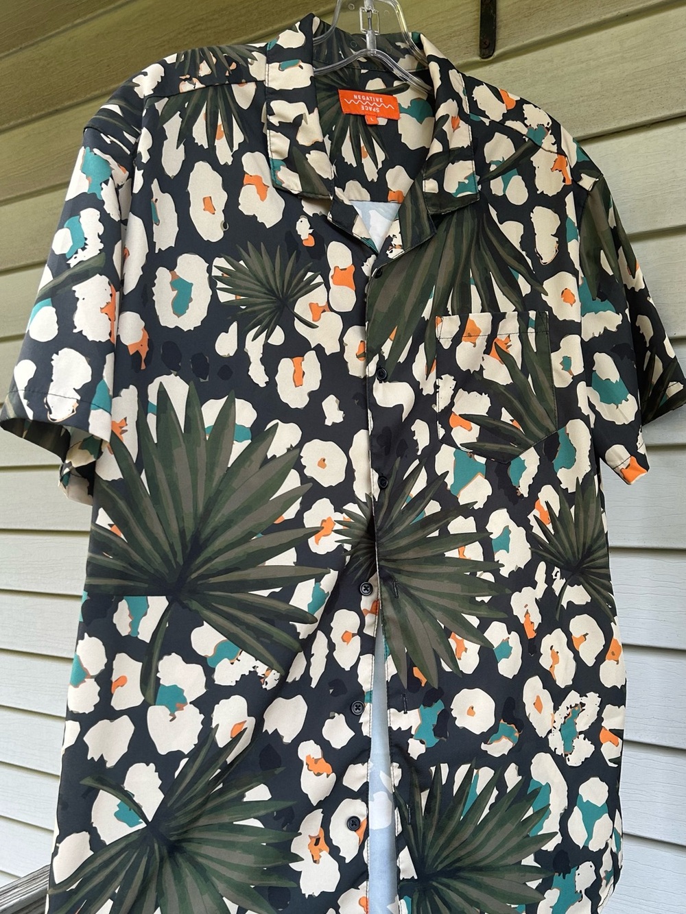 Negative Space Tropical Vacation Party Contemporary Palm Leaf Bold Men’s Shirt L